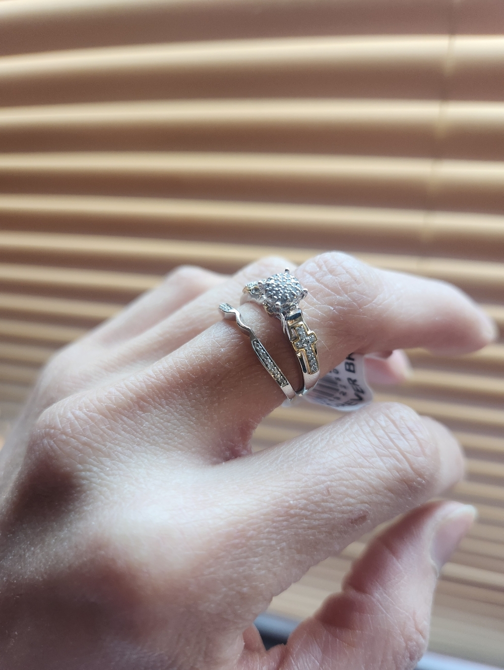 18kt Elegant Silver and Gold Tone Diamond Ring Set